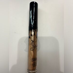 Kylie Metal Matte lipstick “king k”